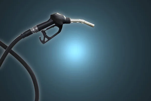 Бензиновий паливний сопло на АЗС — стокове фото
