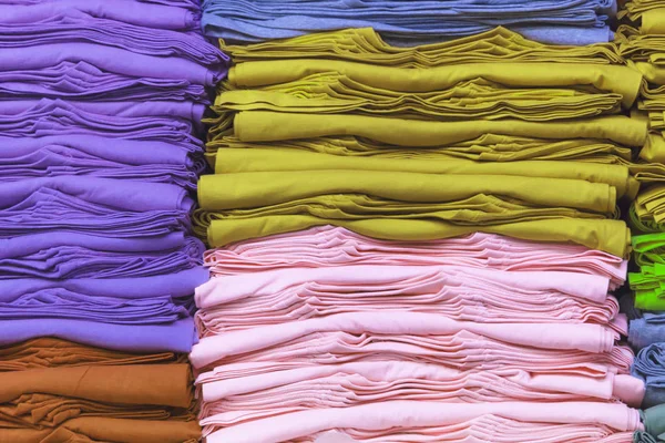 Kolorowe koszulki — Zdjęcie stockowe