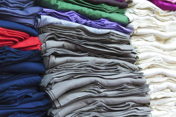 T-shirts colorés — Photo