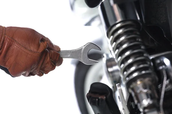 Technik mechanik, motocykl — Zdjęcie stockowe
