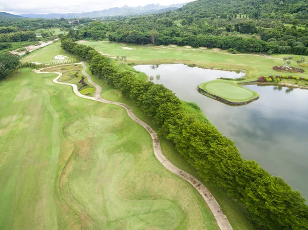 Vista aérea del hermoso campo de golf —  Fotos de Stock