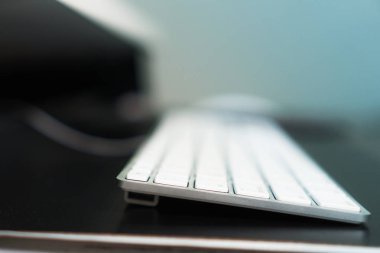 Bilgisayar klavyesi arkaplanı kapat 