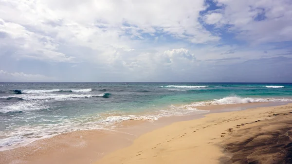 Tropisk strand i Afrika — Stockfoto