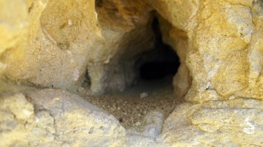 evaristo kayalıklarla