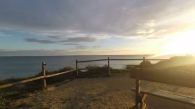 vahşi algarve kıyısında