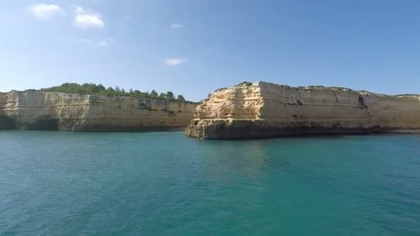 Viaje en barco algarve — Vídeo de stock