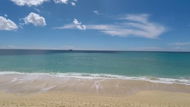 Geweldige kust van de algarve in portugal op de lentetijd — Stockvideo