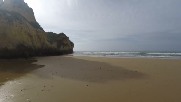 Prainha plaży w algarve — Wideo stockowe