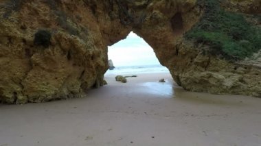 armacao de pera Beach
