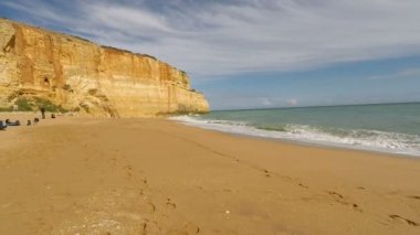 praia de marinha bay