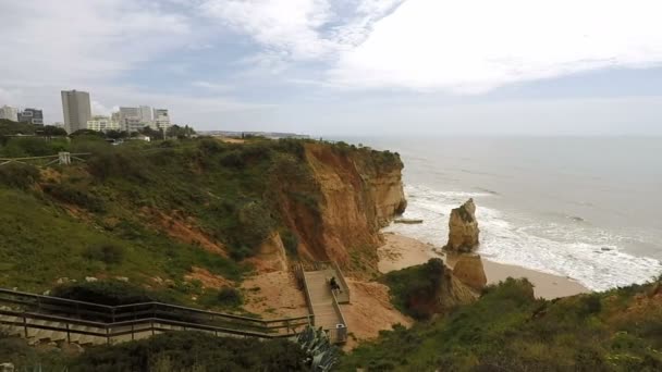 Baía de rocha no algarve — Vídeo de Stock