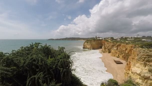 Wilde Algarve-Küste — Stockvideo