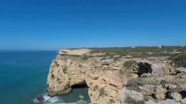 Algarve kıyısında lagos yakınındaki