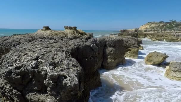 Spiaggia evaristo sull'algarve — Video Stock