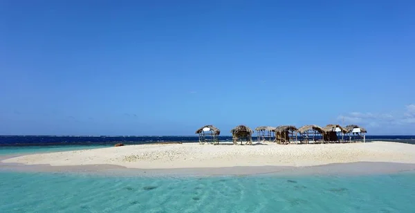 Insel im tropischen Paradies — Stockfoto