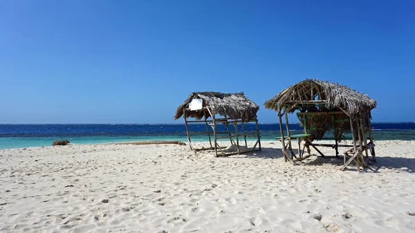 Ilha do paraíso tropical — Fotografia de Stock