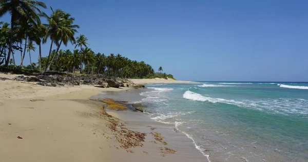 Praia de refúgio tropical — Fotografia de Stock