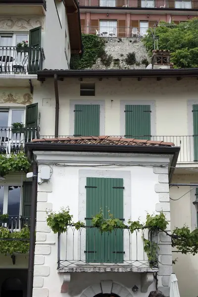 Gebäude im Trentino — Stockfoto