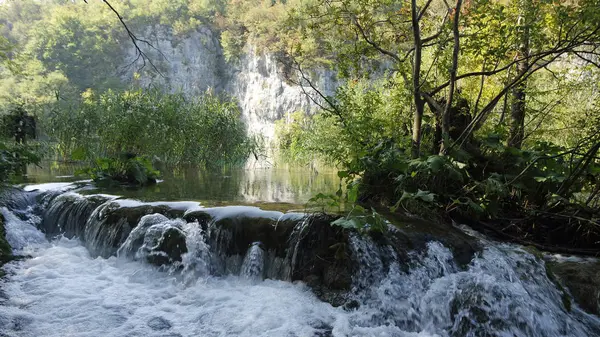 Csodálatos táj, a Plitvicei-tavak, Horvátország — Stock Fotó