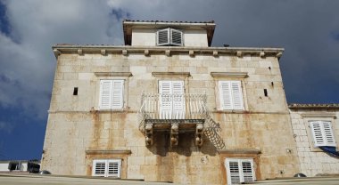 hvar Adası geleneksel evleri