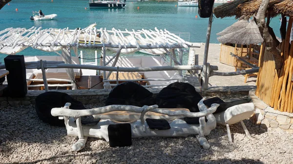Mały port palmizana na wyspie hvar — Zdjęcie stockowe