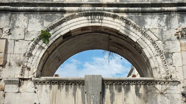 在克罗地亚城市斯普利特 diocletians 宫 — 图库照片