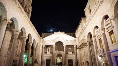 diocletians sarayda Hırvat kasaba bölünmüş