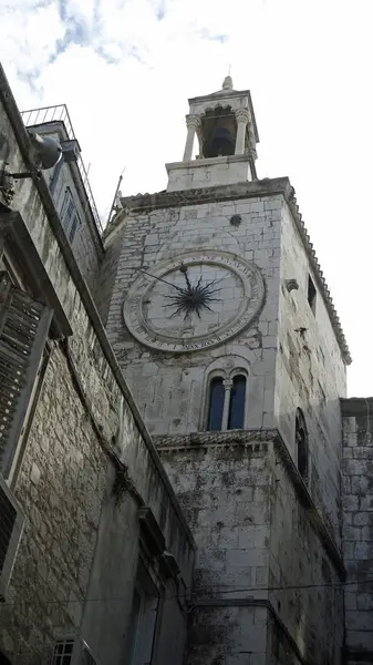 Palácio diocleciano na cidade croata dividida — Fotografia de Stock