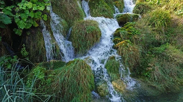 クロアチアのプリトヴィツェ湖の素晴らしい風景 — ストック写真