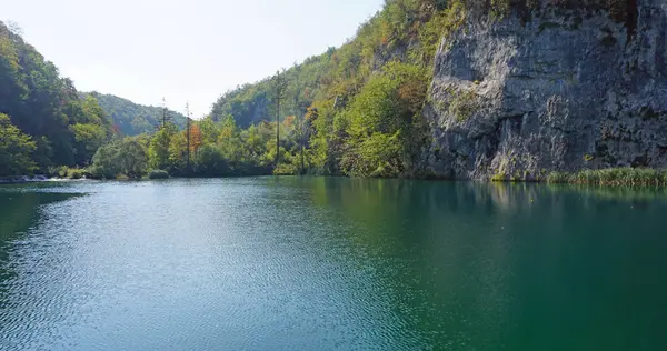 Дивовижний краєвид на Плітвицьких озер в Хорватії — стокове фото