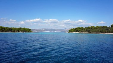 Hırvat denizin mavi lagün