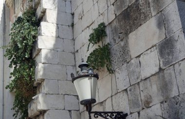 diocletians sarayda Hırvat kasaba bölünmüş