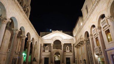 diocletians sarayda Hırvat kasaba bölünmüş