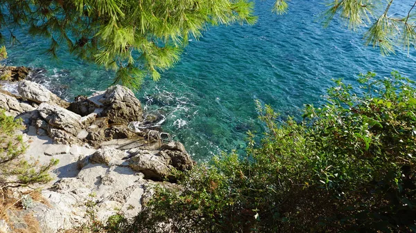 Csodálatos természetes strand a horvát város dubrovnik — Stock Fotó