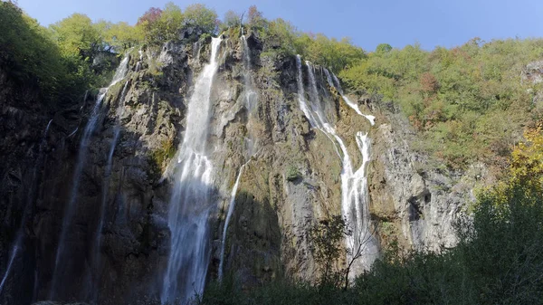 Paisagem incrível nos lagos plitvice na croácia — Fotografia de Stock