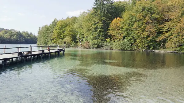 Csodálatos táj, a Plitvicei-tavak, Horvátország — Stock Fotó