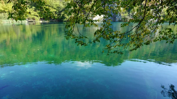 Niesamowity krajobraz o Jeziora Plitwickie, Chorwacja — Zdjęcie stockowe