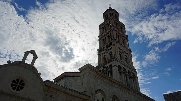 diocletians sarayda Hırvat kasaba bölünmüş