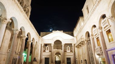 diocletians sarayda Hırvat kasaba bölünmüş