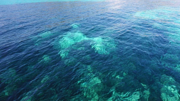 Detalhe tiro do mar azul profundo — Fotografia de Stock