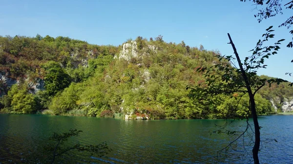 Paisagem incrível nos lagos plitvice na croácia — Fotografia de Stock