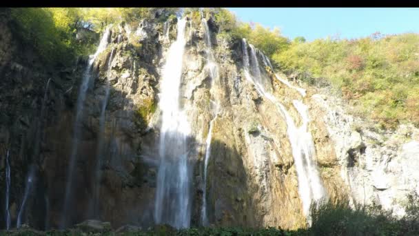 十六中的瀑布 — 图库视频影像