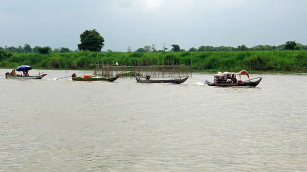 Tonle sap, balıkçı köyü — Stok fotoğraf