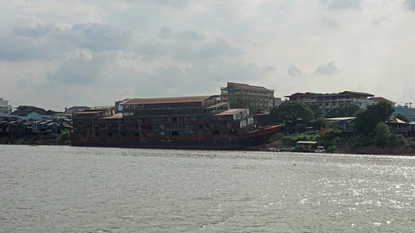 Phnom penh langs de rivier — Stockfoto