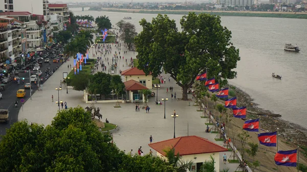 Phnom penh langs de rivier — Stockfoto