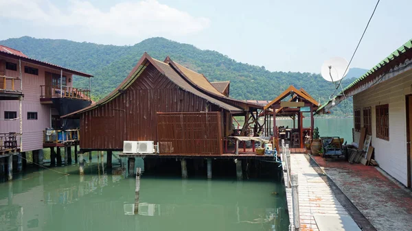 Casas de madera en koh chang — Foto de Stock