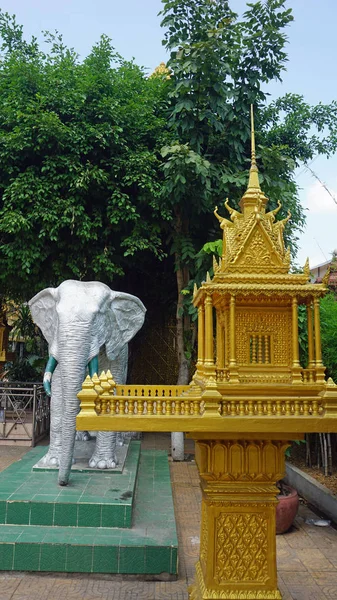 Templo de Phnom Penh — Fotografia de Stock