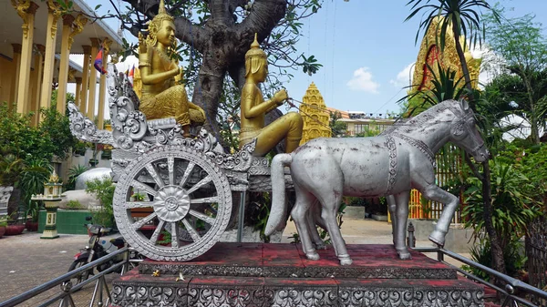 Phnom penh temple — Stock Photo, Image