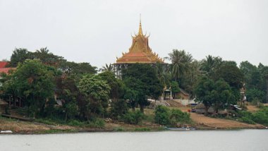 tonle sap nehir tapınakta