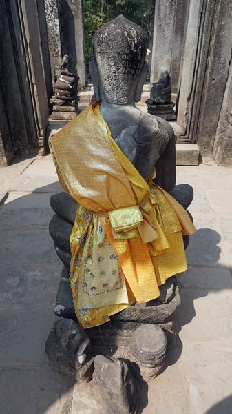 Estátua de buddha em angkor wat — Fotografia de Stock